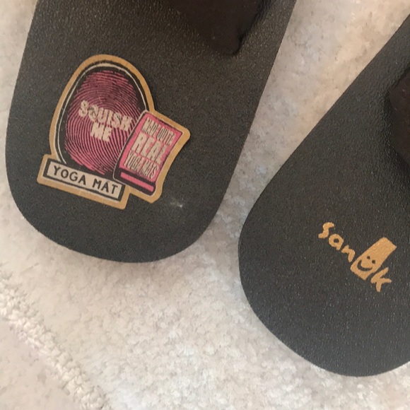 Sanuk Sling Sandals - Picture 2 of 5